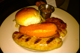 Biergarten Haus Bratwurst