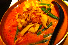 Nooshi Red Curry 