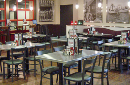 Phillips Seafood - Norfolk Airport